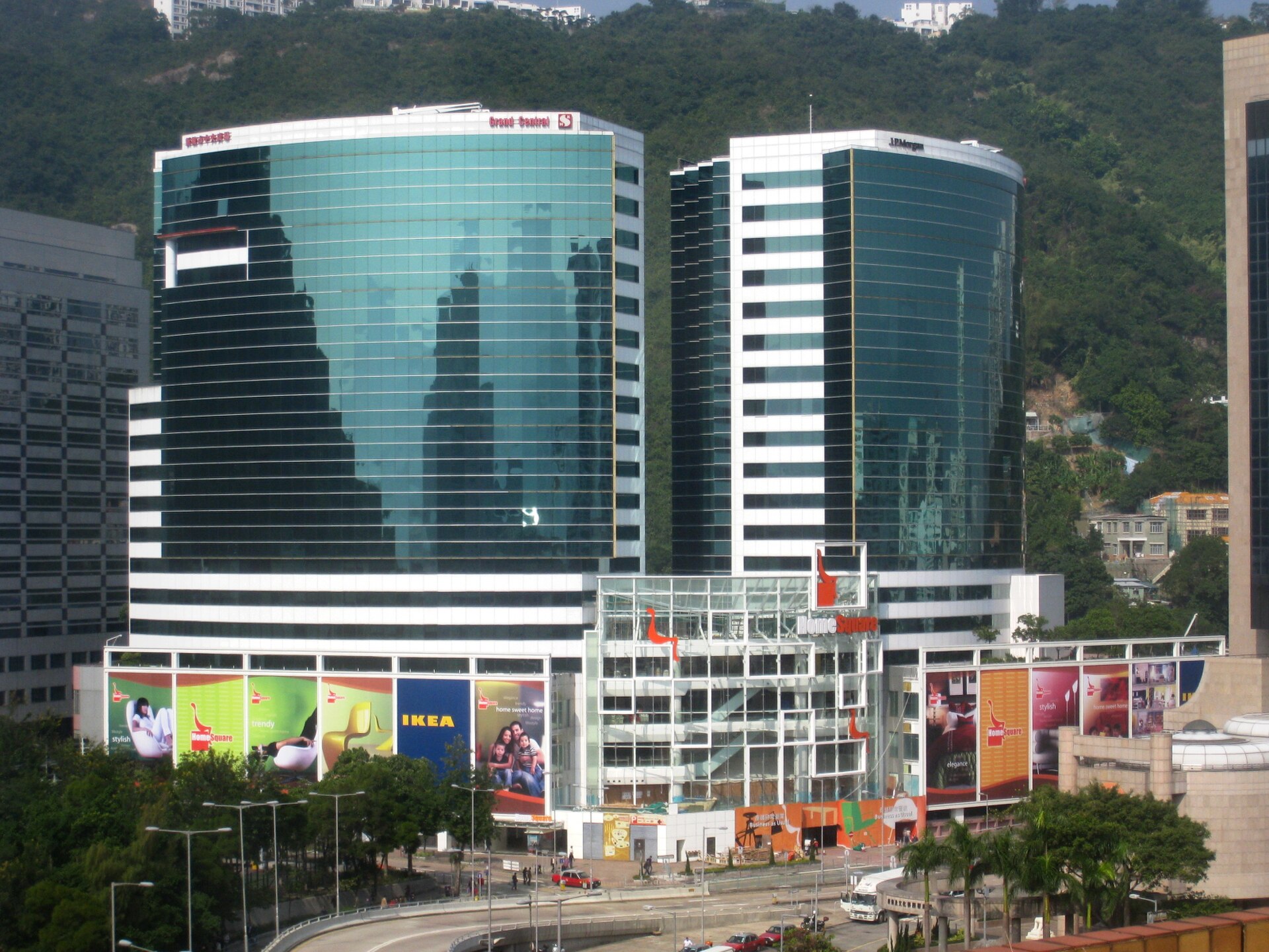 HomeSquare shopping mall